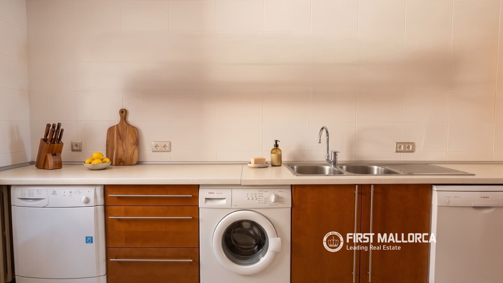 2 bedroom Apartment for rent in Sol de Mallorca with pool garage - € 3,800 (Ref: 9838623)