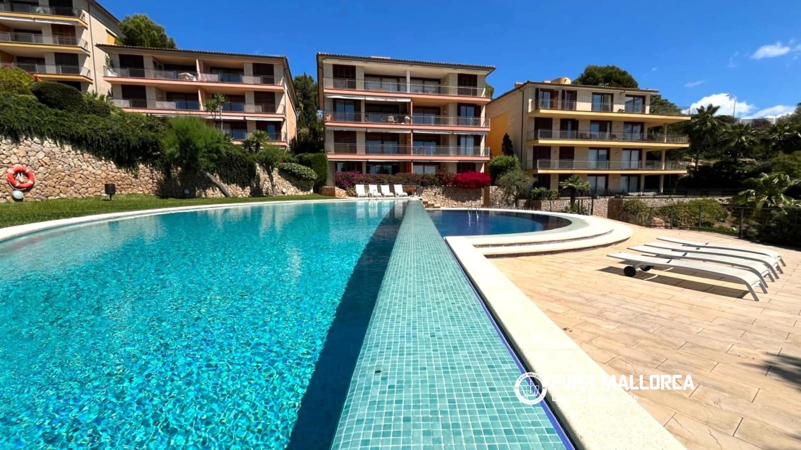 2 bedroom Apartment for rent in Sol de Mallorca with pool garage - € 3,800 (Ref: 9838623)
