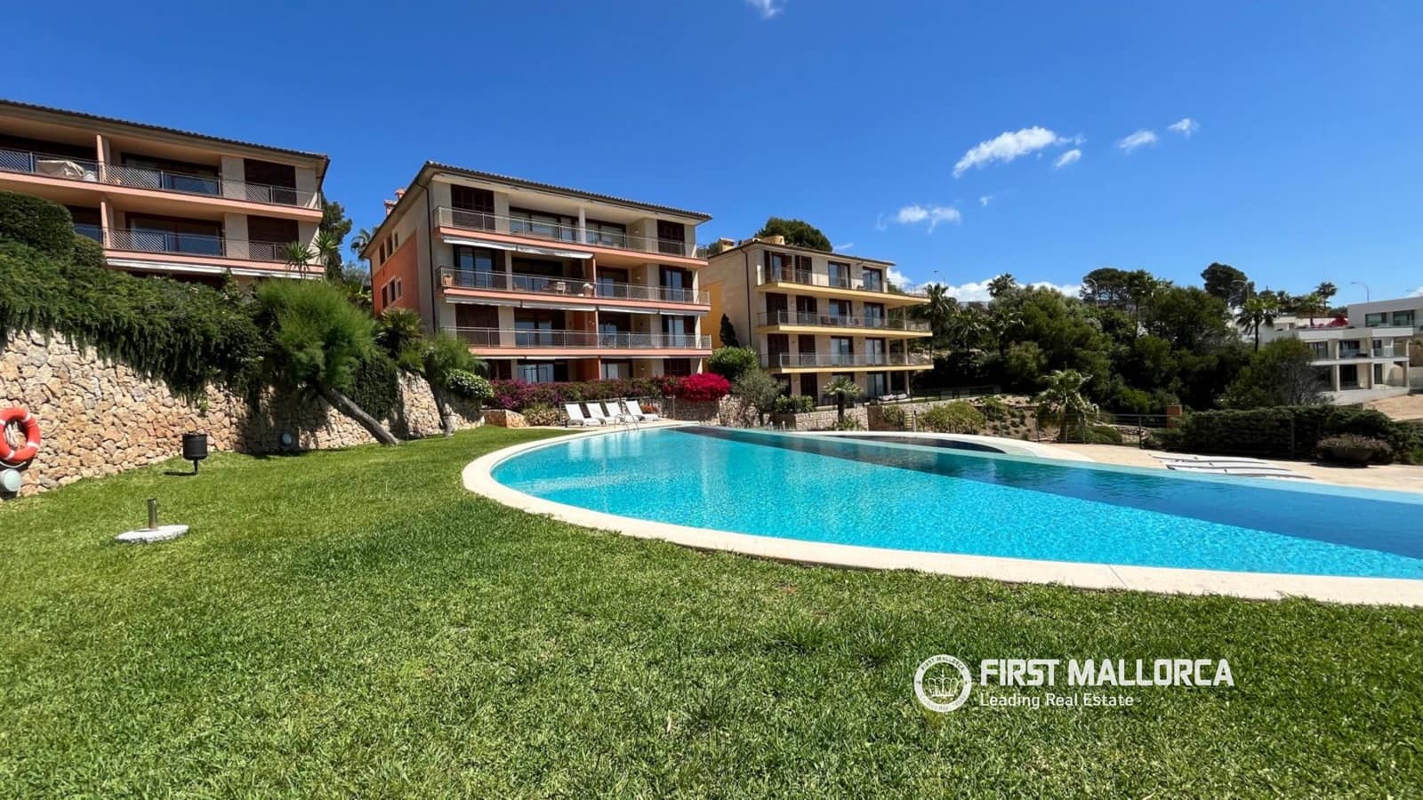 2 bedroom Apartment for rent in Sol de Mallorca with pool garage - € 3,800 (Ref: 9838623)