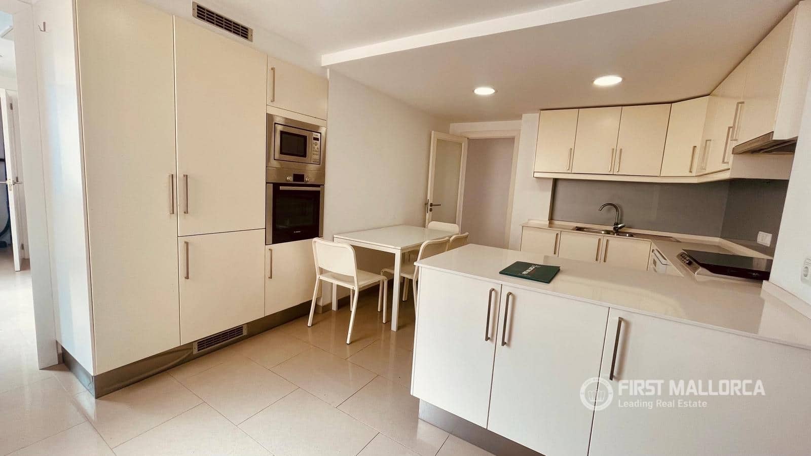 4 sovrum Lägenhet till salu i Palma de Mallorca med garage - 1 495 000 € (Ref: 9838625)