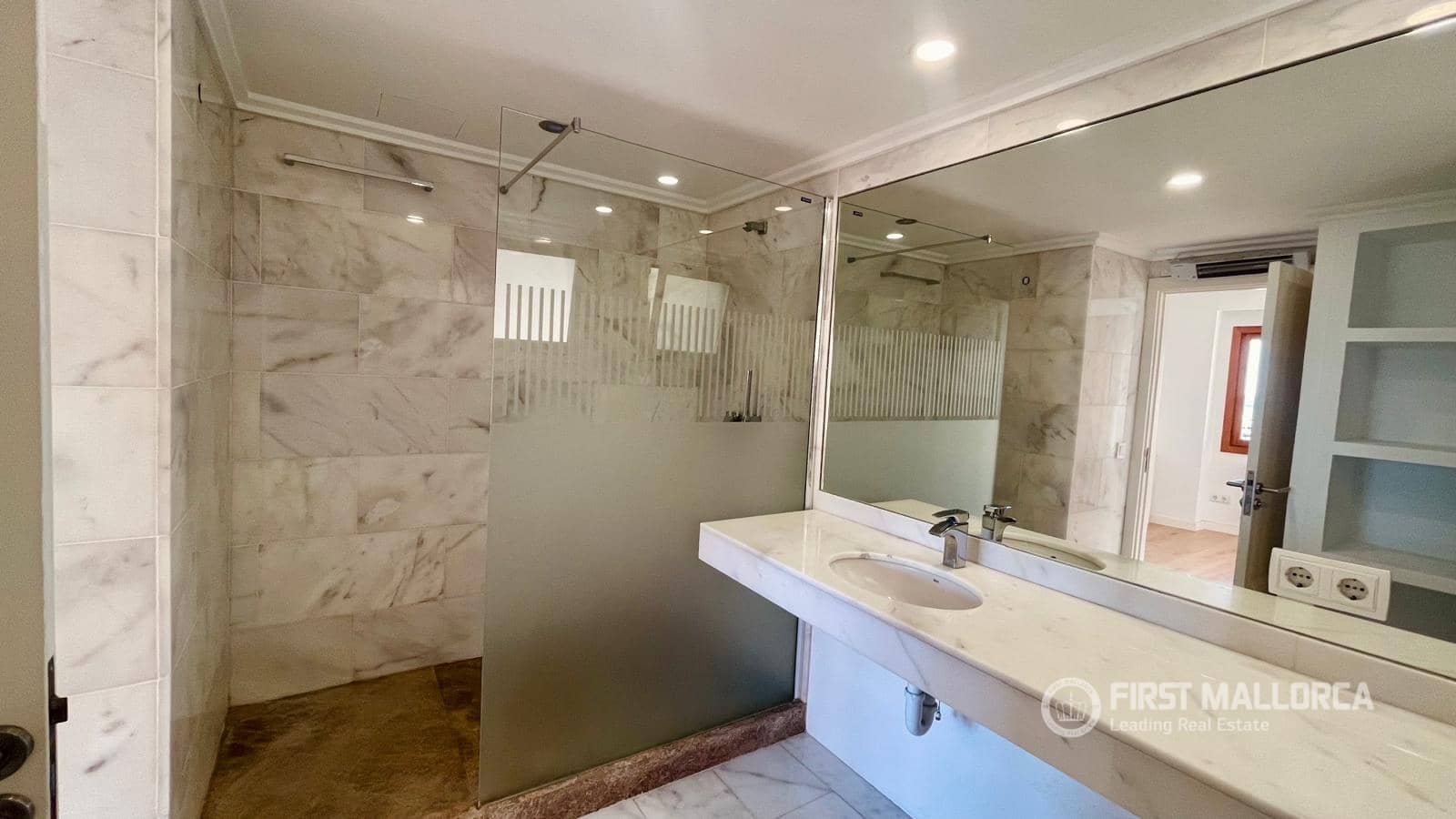 4 sovrum Lägenhet till salu i Palma de Mallorca med garage - 1 495 000 € (Ref: 9838625)