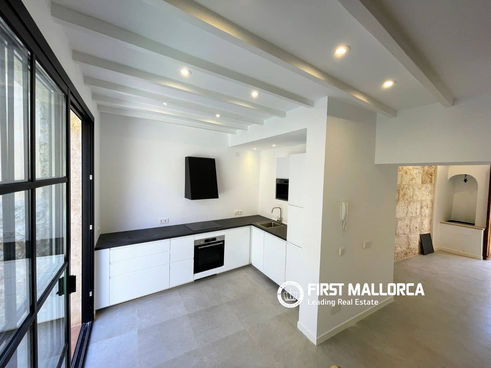 3 bedroom Villa for rent in Sineu with pool - € 2,400 (Ref: 9838627)