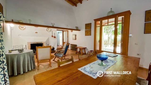 4 soverom Finca/Herregård til leie i Sineu med svømmebasseng garasje - € 2 300 (Ref: 9841915)