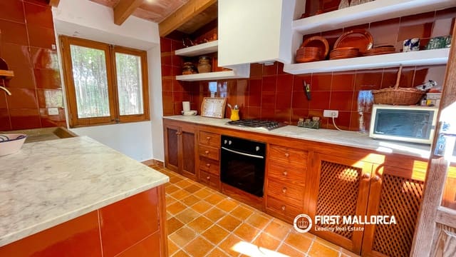 4 soverom Finca/Herregård til leie i Sineu med svømmebasseng garasje - € 2 300 (Ref: 9841915)