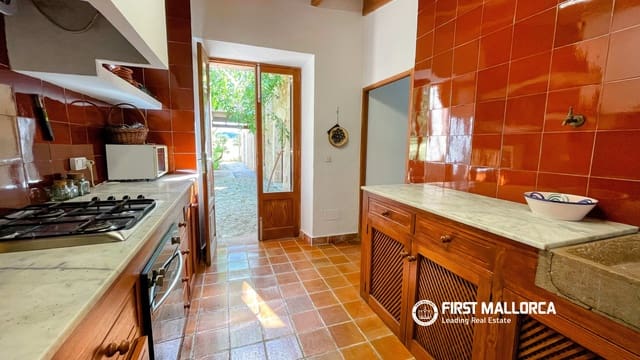 4 soverom Finca/Herregård til leie i Sineu med svømmebasseng garasje - € 2 300 (Ref: 9841915)