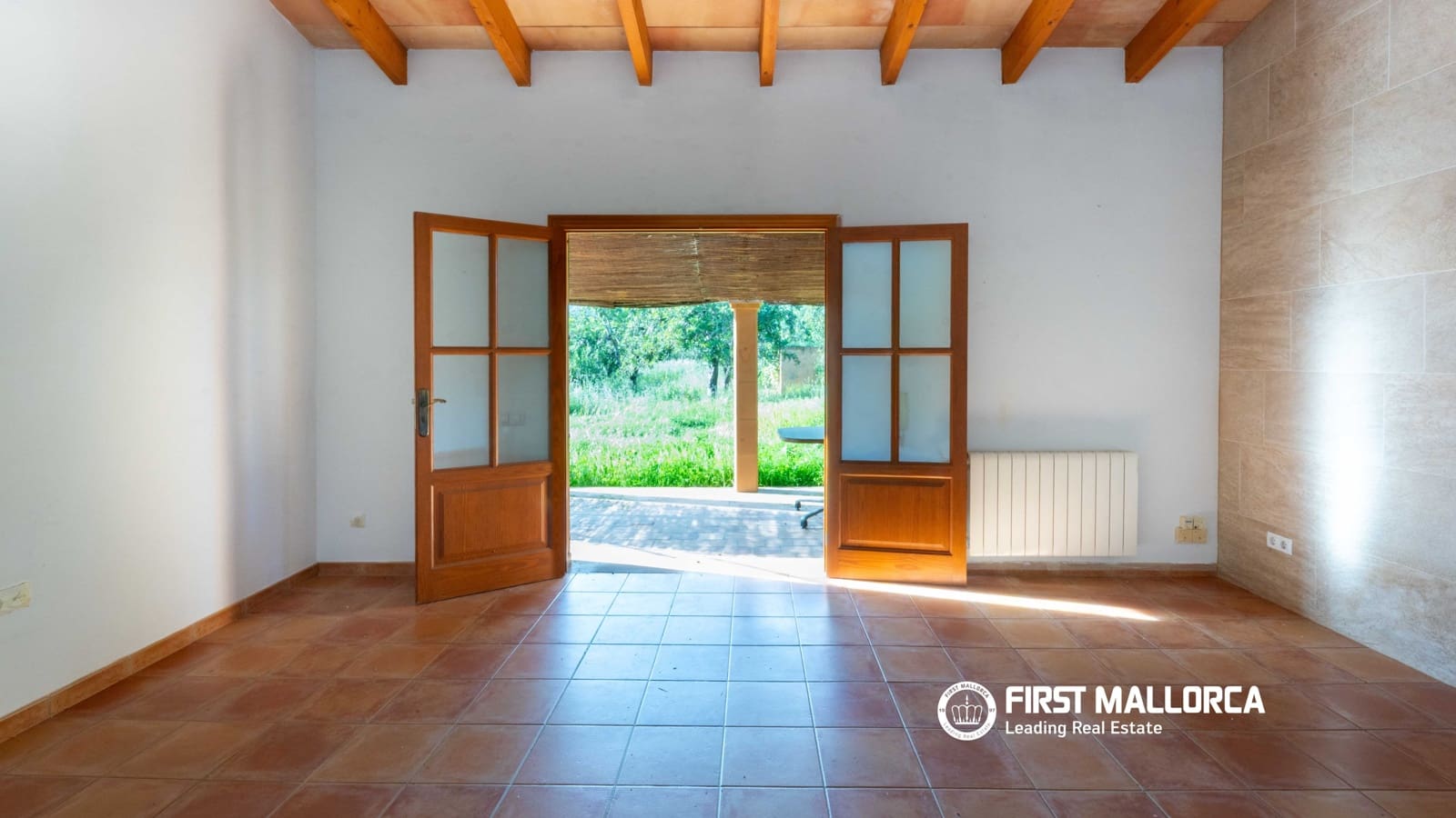 3 bedroom Finca/Country House for sale in Santa Maria del Cami with garage - € 1,950,000 (Ref: 9841918)