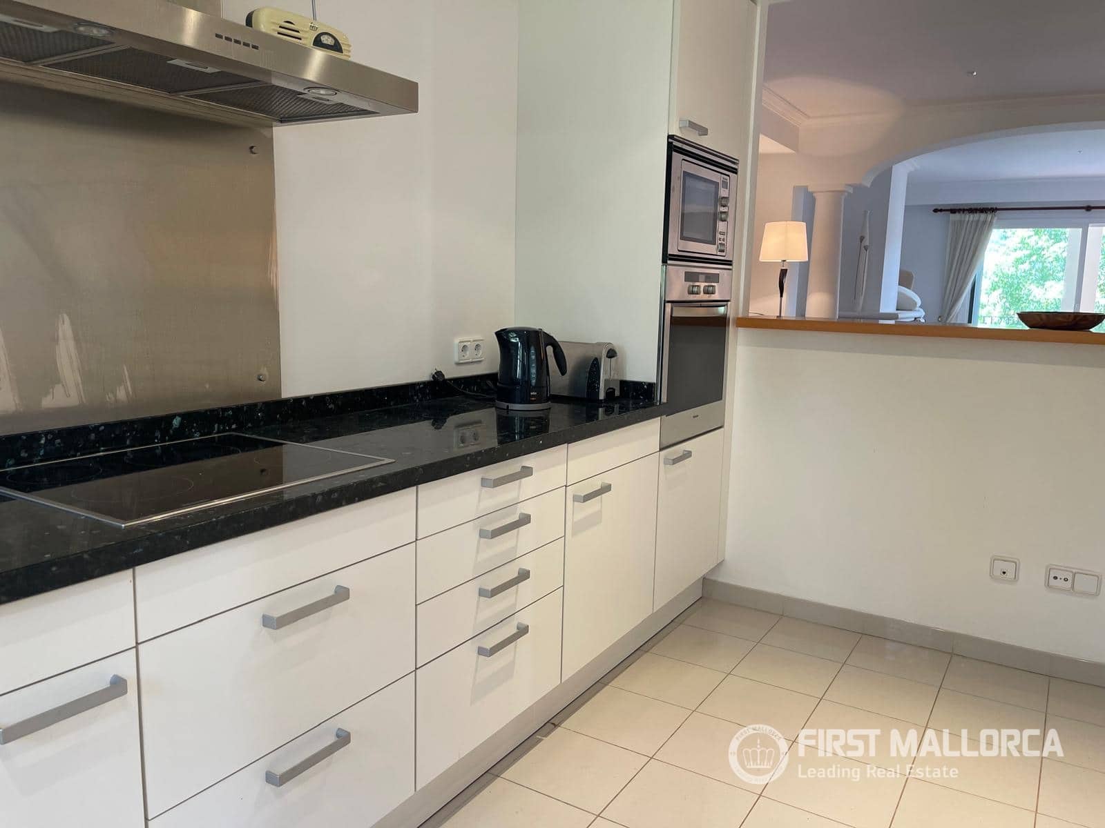 2 bedroom Apartment for sale in Bendinat with pool garage - € 925,000 (Ref: 9844609)