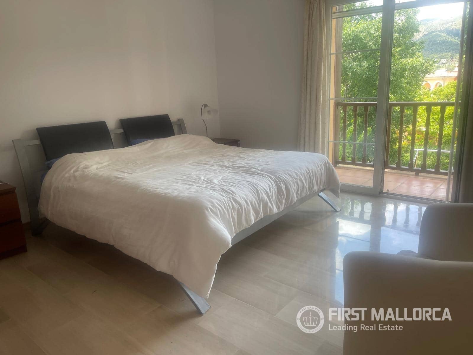2 bedroom Apartment for sale in Bendinat with pool garage - € 925,000 (Ref: 9844609)