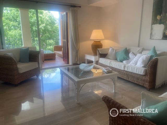 2 bedroom Apartment for sale in Bendinat, Calvià with pool garage - € 925,000 (Ref: 9844609)