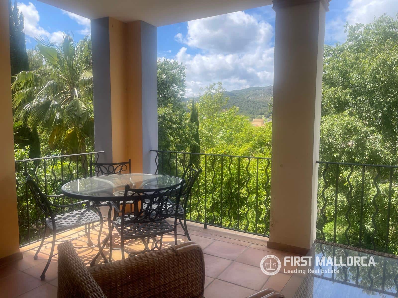 2 bedroom Apartment for sale in Bendinat with pool garage - € 925,000 (Ref: 9844609)