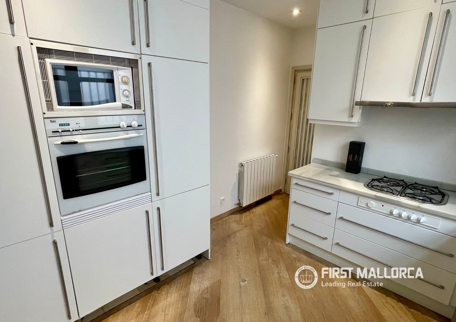 4 sovrum Lägenhet till salu i Palma de Mallorca med garage - 1 800 000 € (Ref: 9848277)