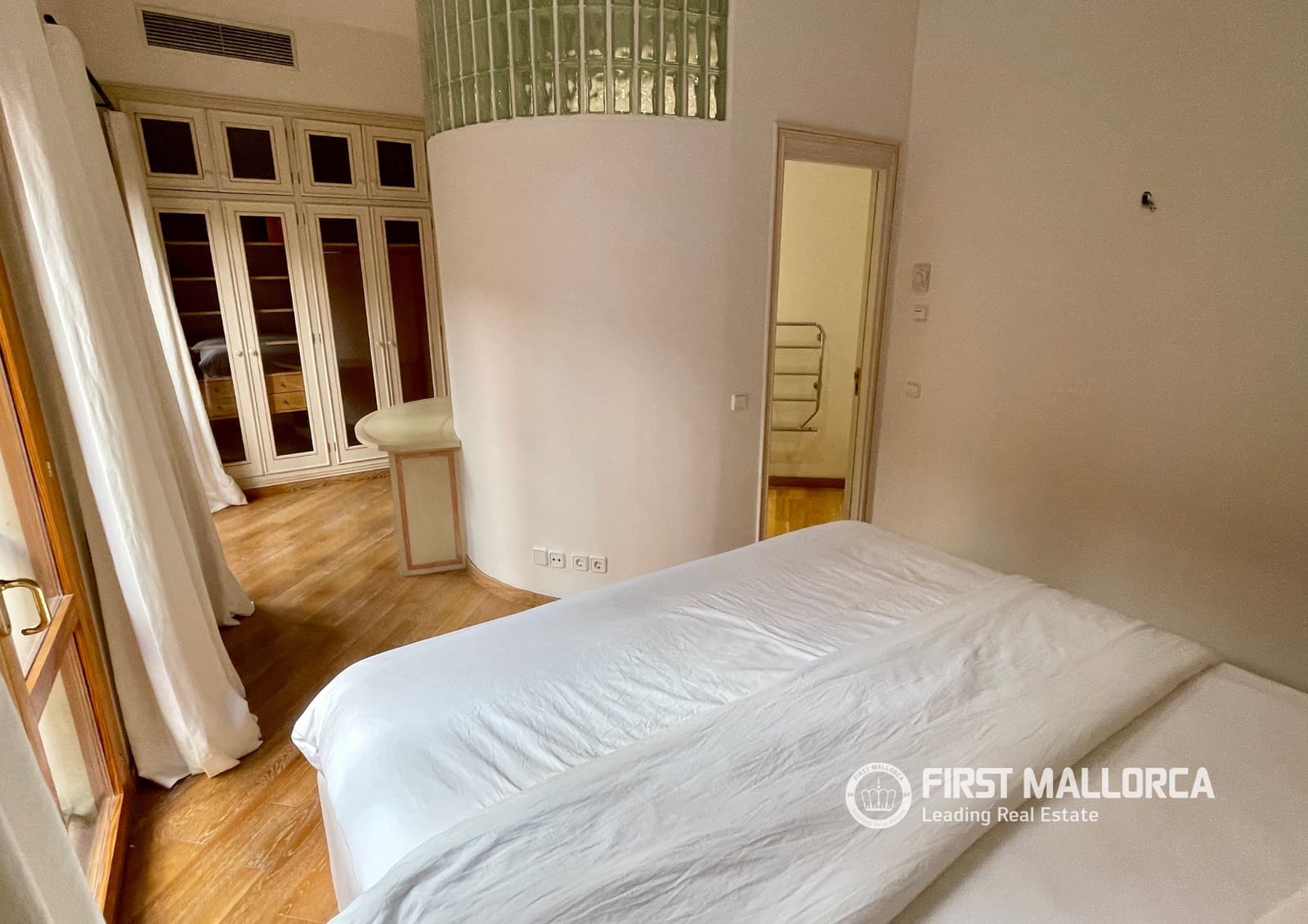 4 sovrum Lägenhet till salu i Palma de Mallorca med garage - 1 800 000 € (Ref: 9848277)