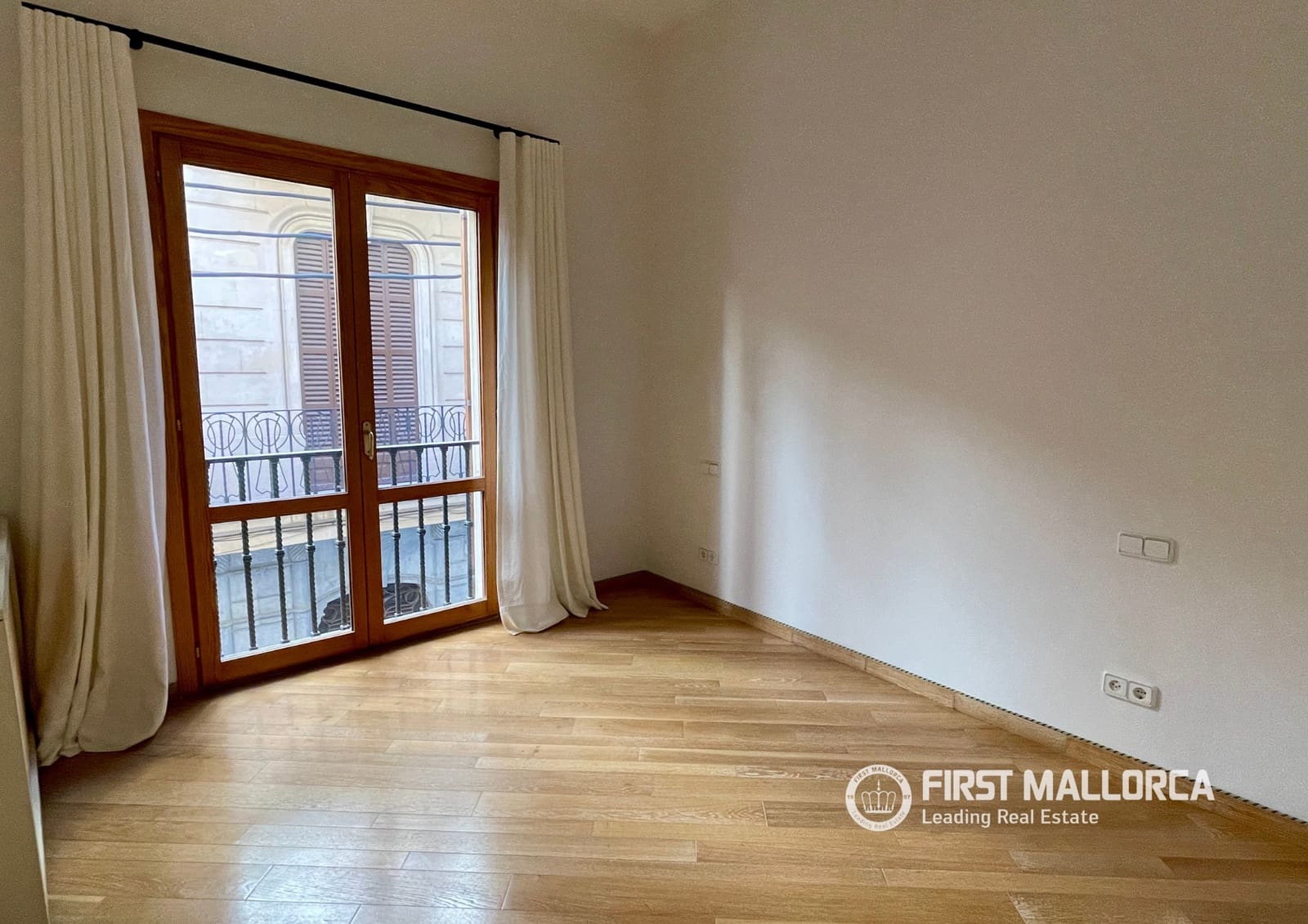 4 sovrum Lägenhet till salu i Palma de Mallorca med garage - 1 800 000 € (Ref: 9848277)