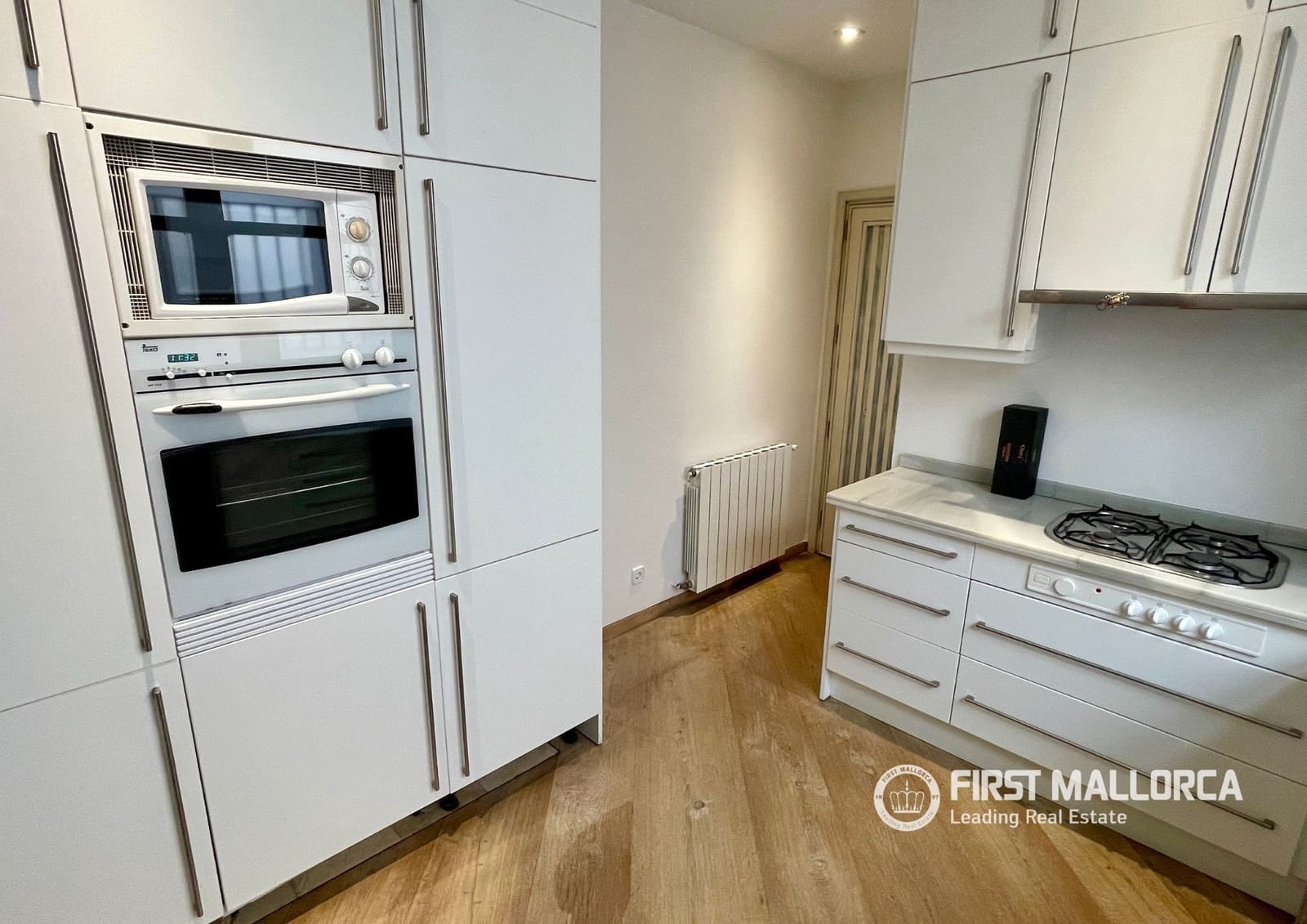 4 bedroom Apartment for sale in Palma de Mallorca with garage - € 2,000,000 (Ref: 9848277)