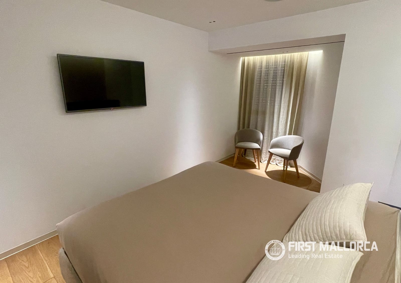 4 soverom Leilighet til leie i Palma de Mallorca med garasje - € 5 000 (Ref: 9872658)