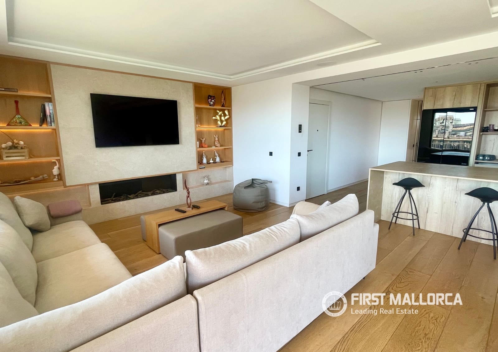4 soverom Leilighet til leie i Palma de Mallorca med garasje - € 5 000 (Ref: 9872658)