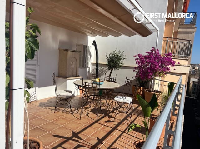 2 bedroom Penthouse for rent in Plaça dels Patins, Palma de Mallorca - € 2,500 (Ref: 9872662)