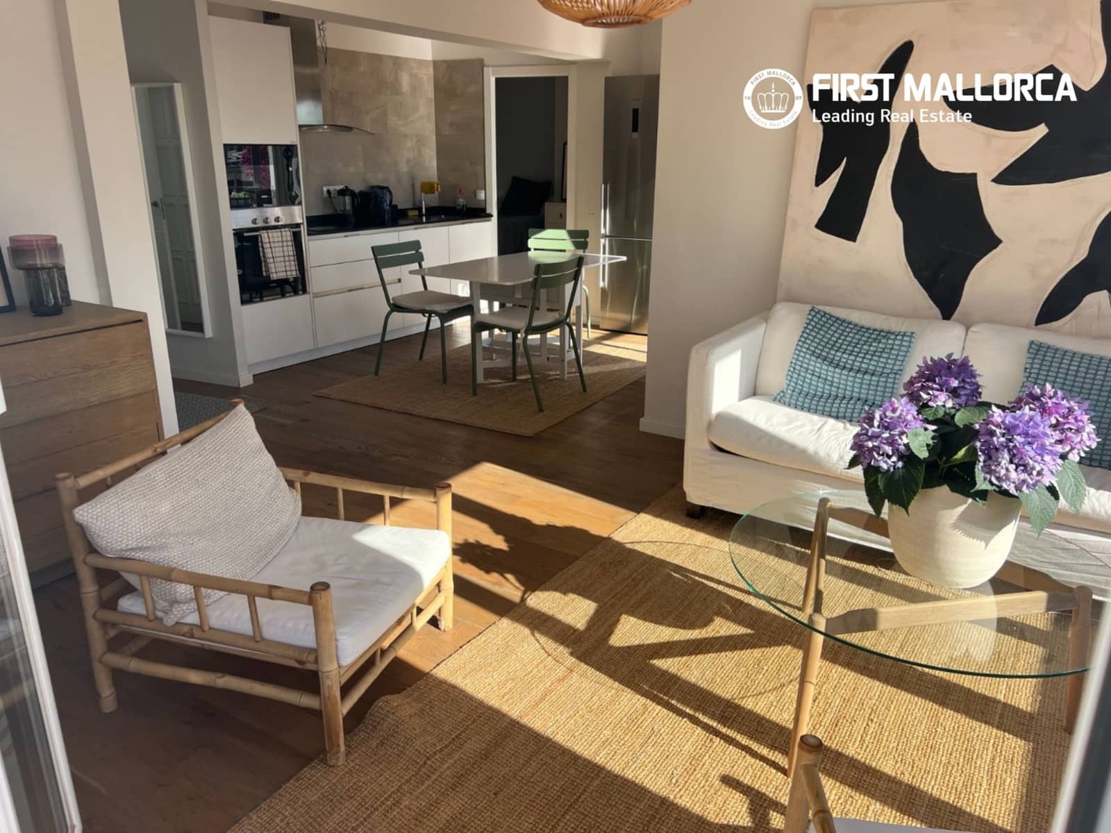 2 bedroom Penthouse for rent in Palma de Mallorca - € 2,000 (Ref: 9872662)