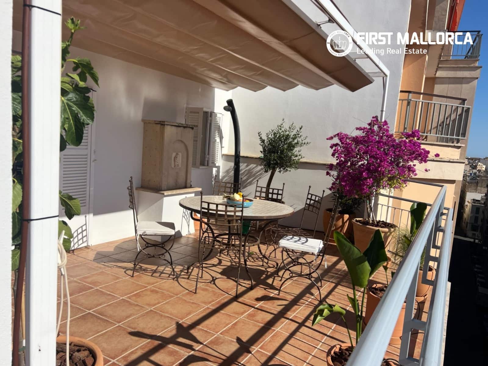 2 bedroom Penthouse for rent in Palma de Mallorca - € 2,000 (Ref: 9872662)