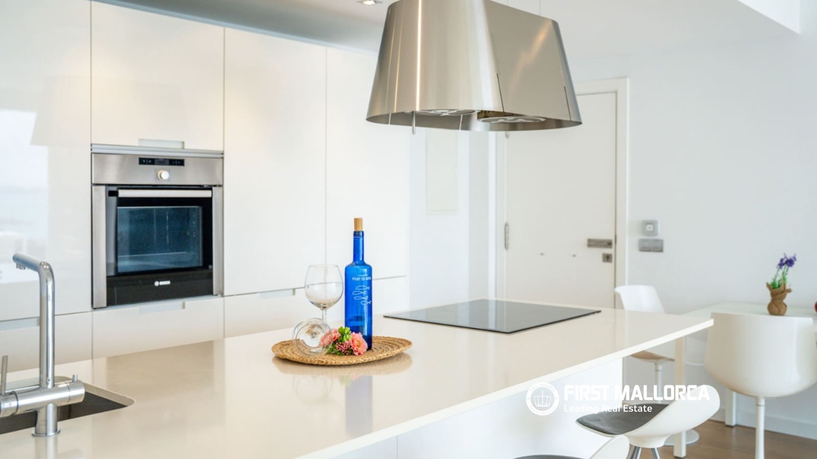 2 bedroom Apartment for rent in Puerto de Alcudia with garage - € 6,000 (Ref: 9872663)