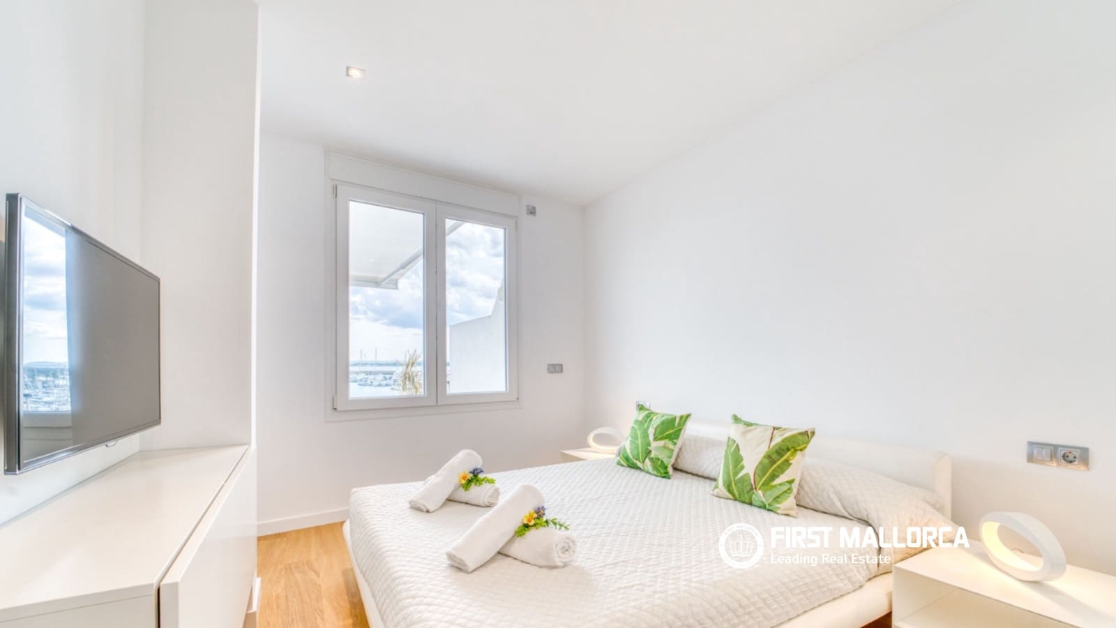 2 bedroom Apartment for rent in Puerto de Alcudia with garage - € 6,000 (Ref: 9872663)