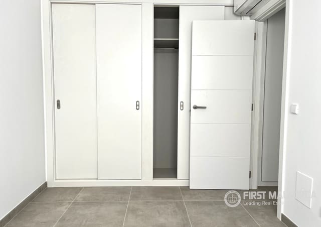 2 soverom Leilighet til leie i Plaça de Toros, Palma de Mallorca - € 2 000 (Ref: 9872665)