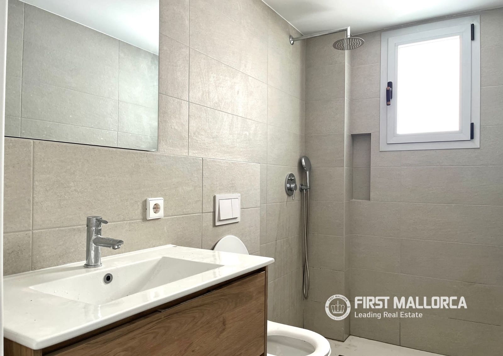 2 soverom Leilighet til leie i Palma de Mallorca - € 2 000 (Ref: 9872665)