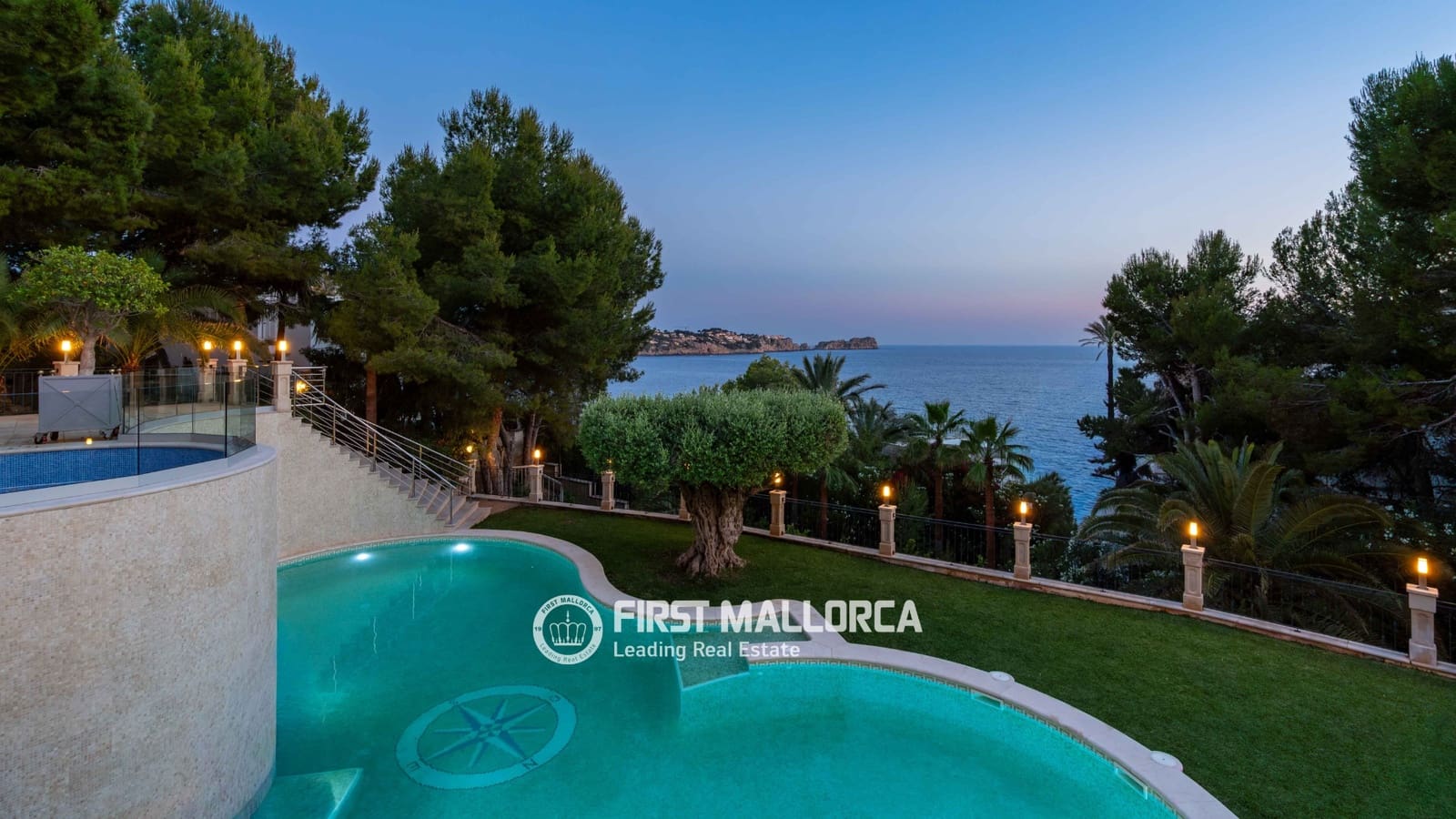 7 soverom Villa til salgs i Costa de la Calma med svømmebasseng garasje - € 6 950 000 (Ref: 9872667)
