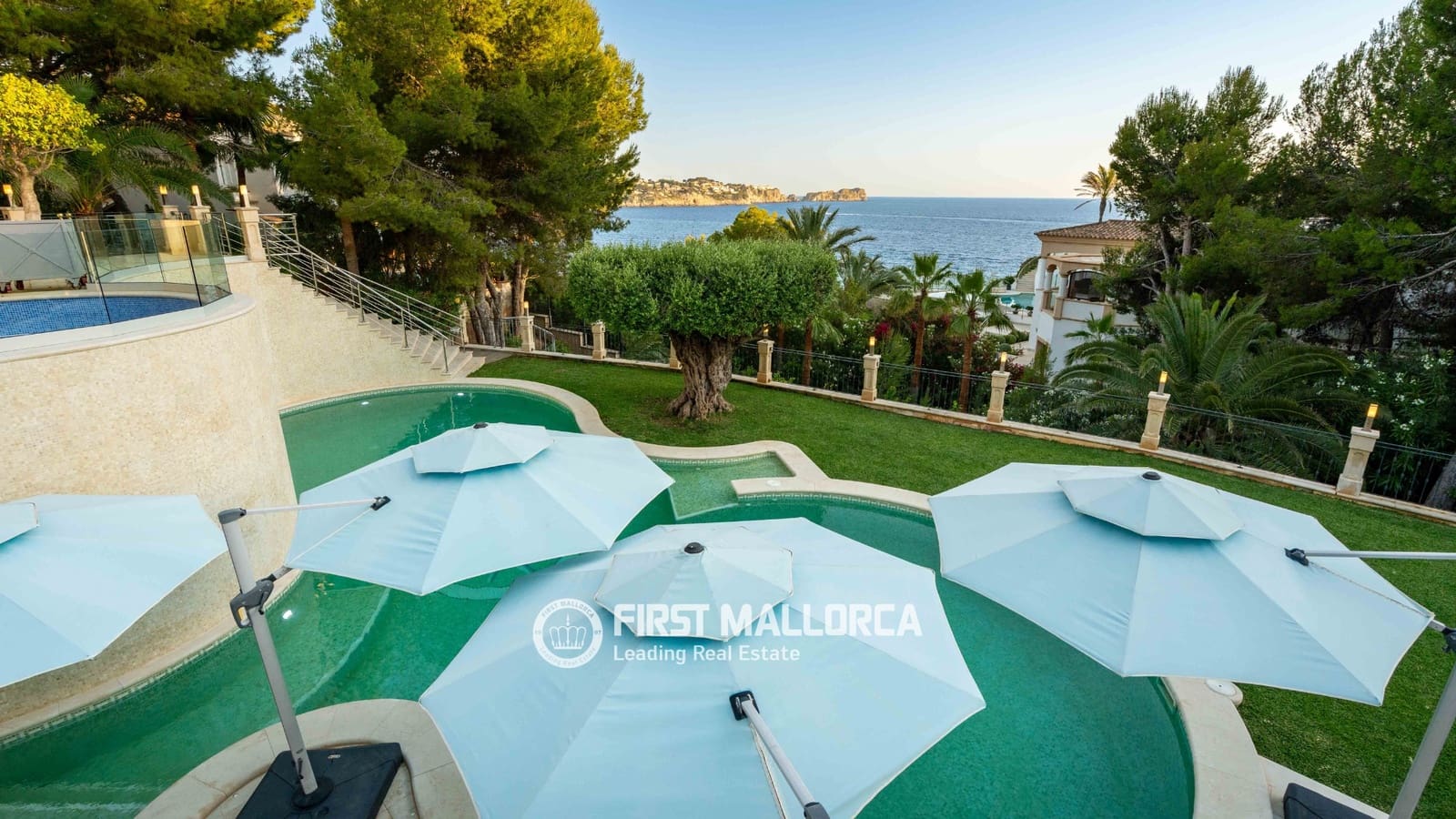 7 soverom Villa til salgs i Costa de la Calma med svømmebasseng garasje - € 6 950 000 (Ref: 9872667)