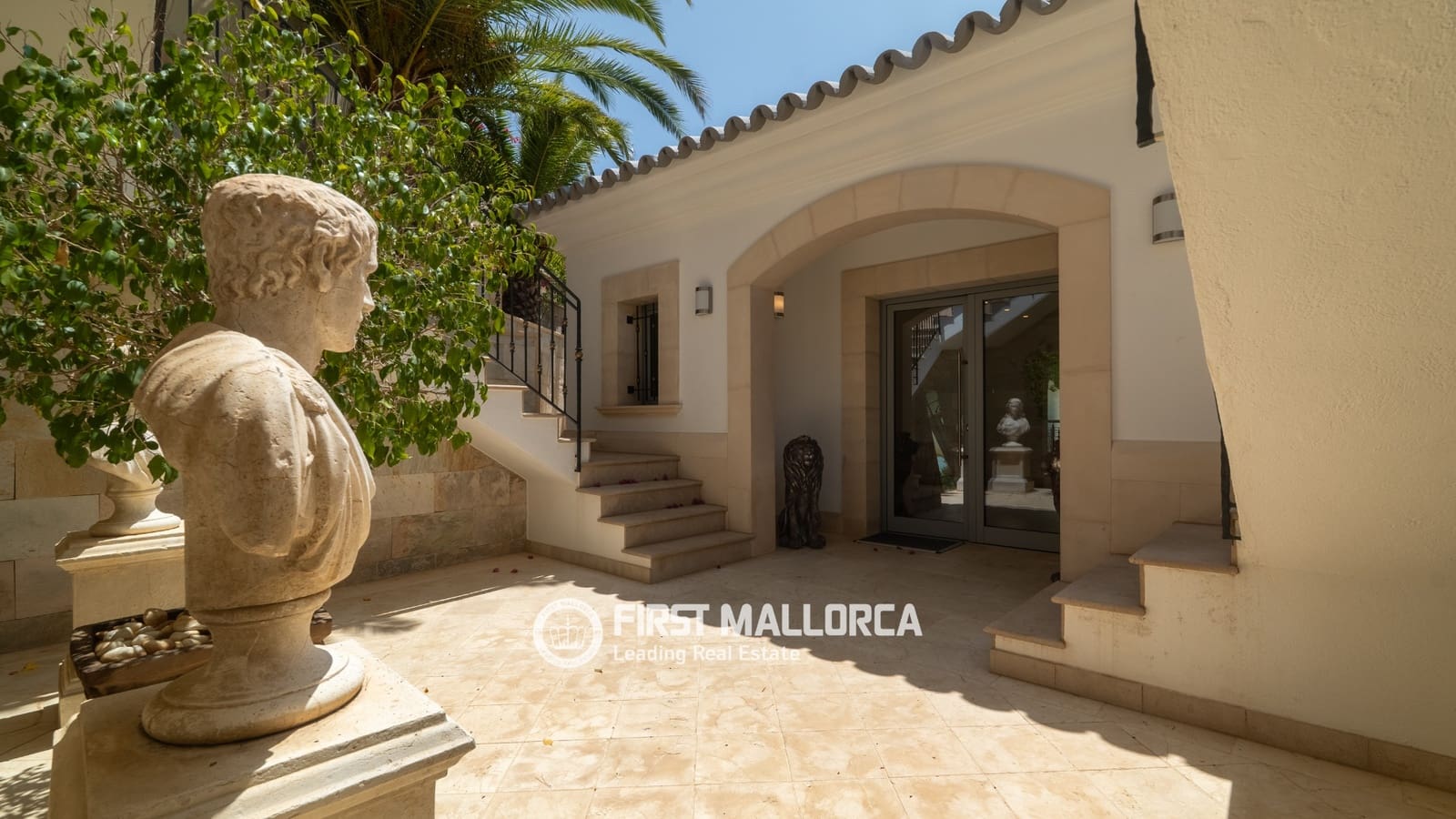 7 soverom Villa til salgs i Costa de la Calma med svømmebasseng garasje - € 6 950 000 (Ref: 9872667)