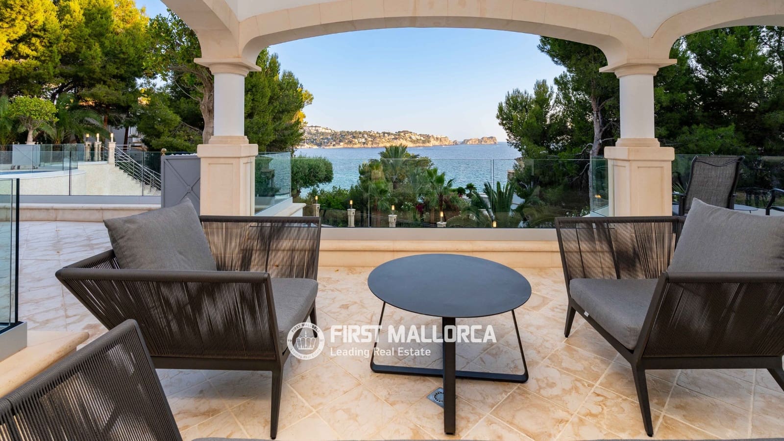 7 soverom Villa til salgs i Costa de la Calma med svømmebasseng garasje - € 6 950 000 (Ref: 9872667)