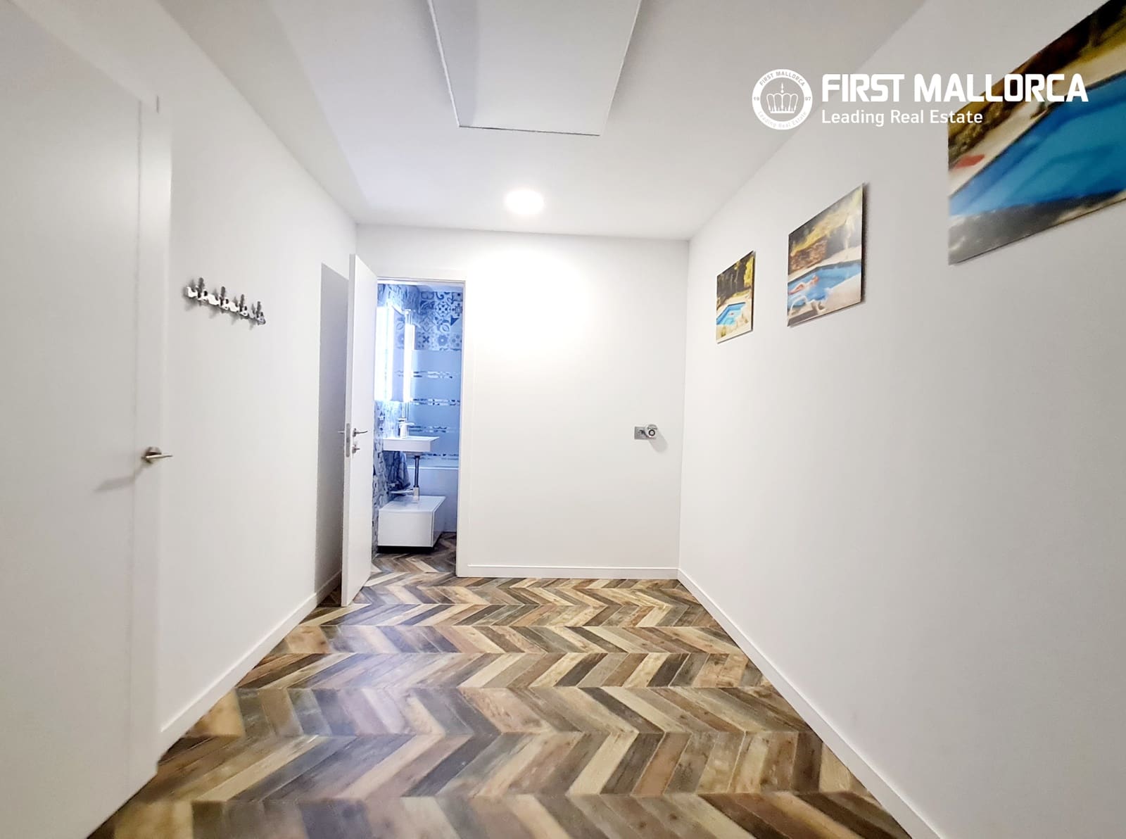 5 soveværelse Villa til leje i Palma de Mallorca med swimmingpool garage - € 7.900 (Ref: 9872668)