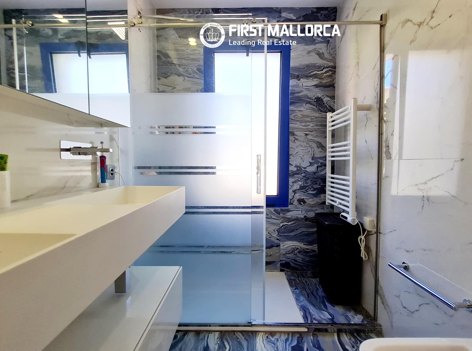 5 soveværelse Villa til leje i Palma de Mallorca med swimmingpool garage - € 7.900 (Ref: 9872668)