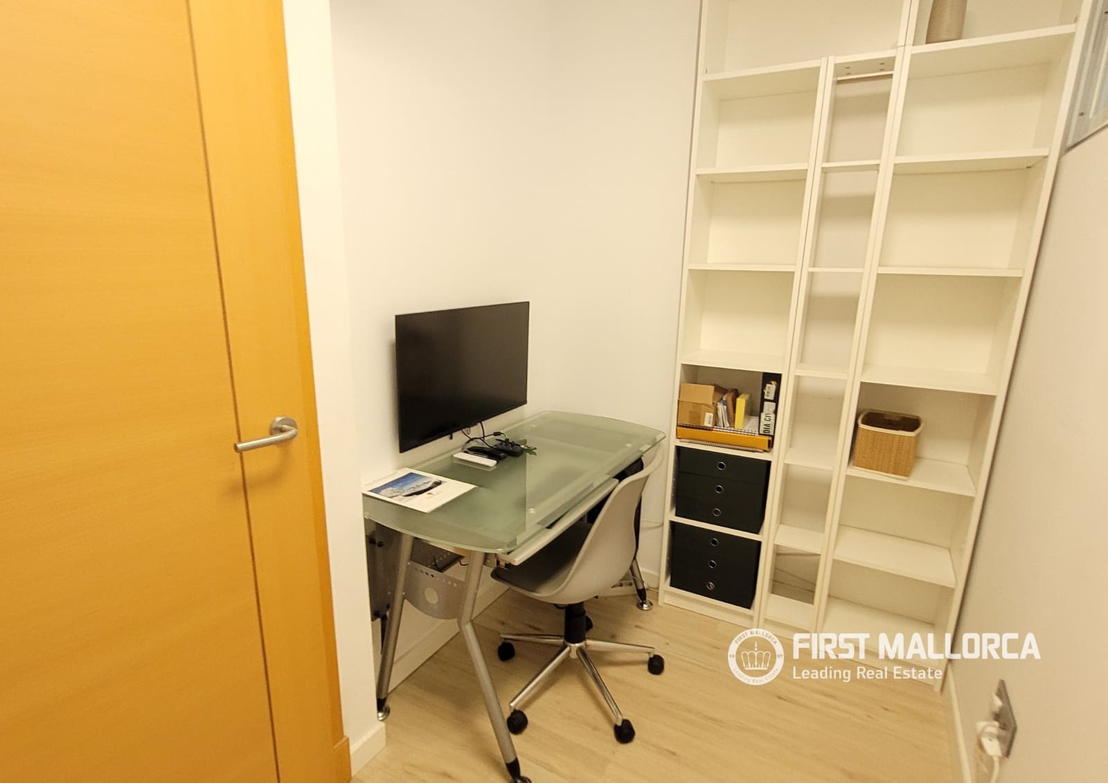 2 bedroom Apartment for rent in Palma de Mallorca with garage - € 2,000 (Ref: 9877524)