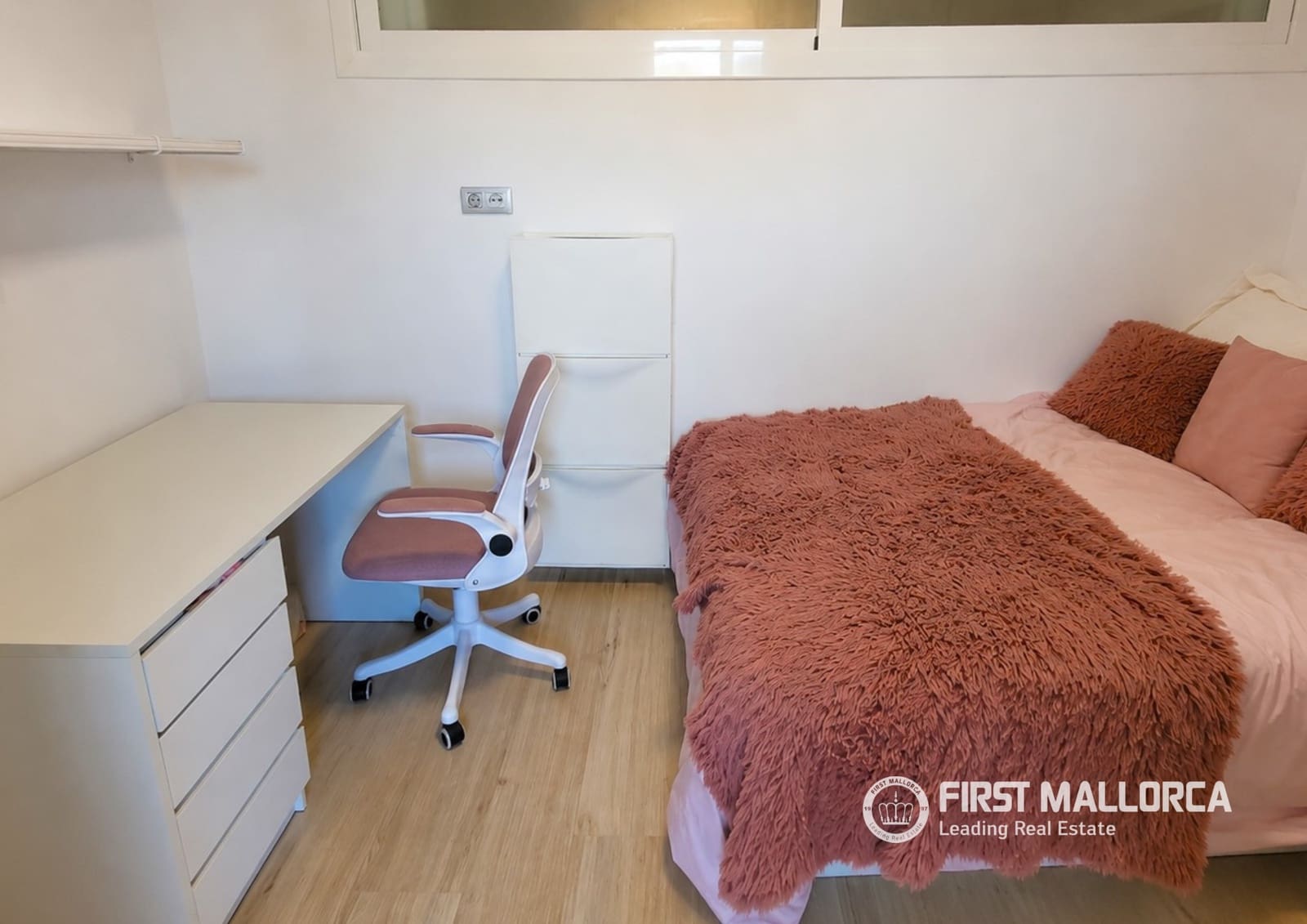 2 bedroom Apartment for rent in Palma de Mallorca with garage - € 2,000 (Ref: 9877524)