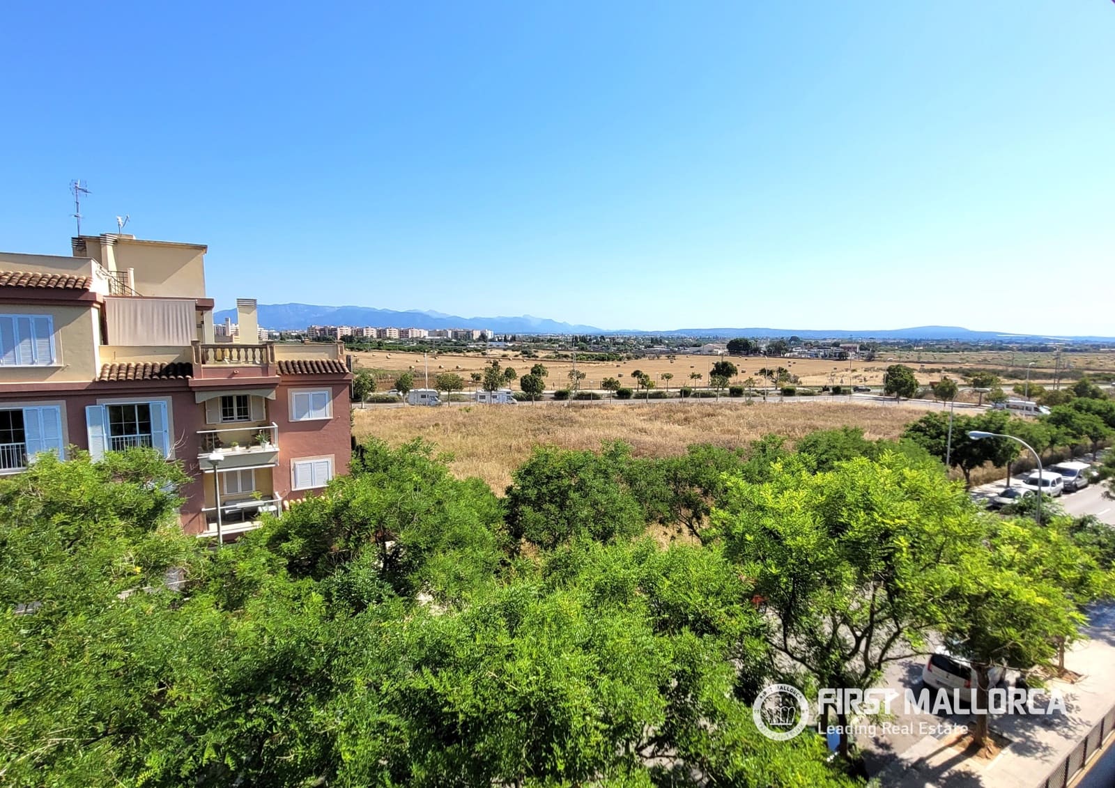 2 bedroom Apartment for rent in Palma de Mallorca with garage - € 2,000 (Ref: 9877524)