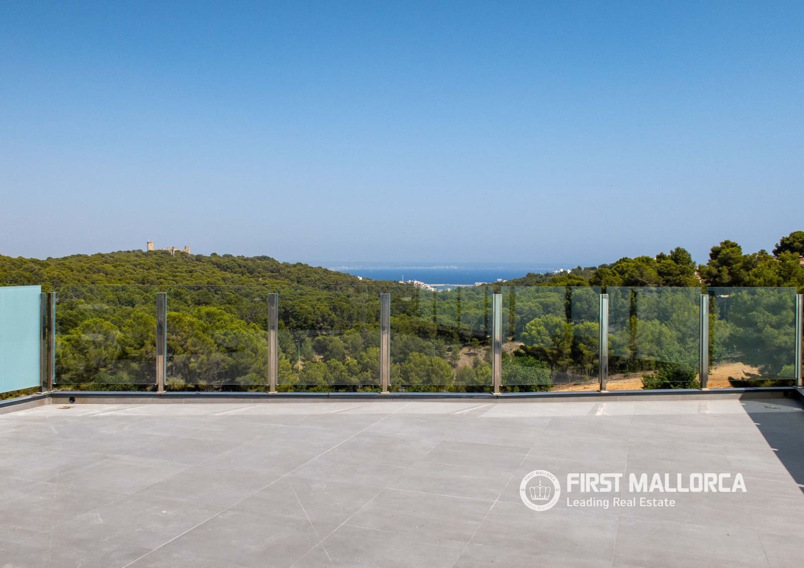 4 sypialnia Dom blizniak na sprzedaż w Genova z basenem garażem - 2 500 000 € (Ref: 9877525)