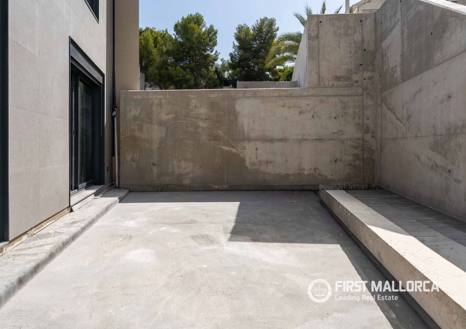 4 sypialnia Dom blizniak na sprzedaż w Genova z basenem garażem - 2 500 000 € (Ref: 9877525)