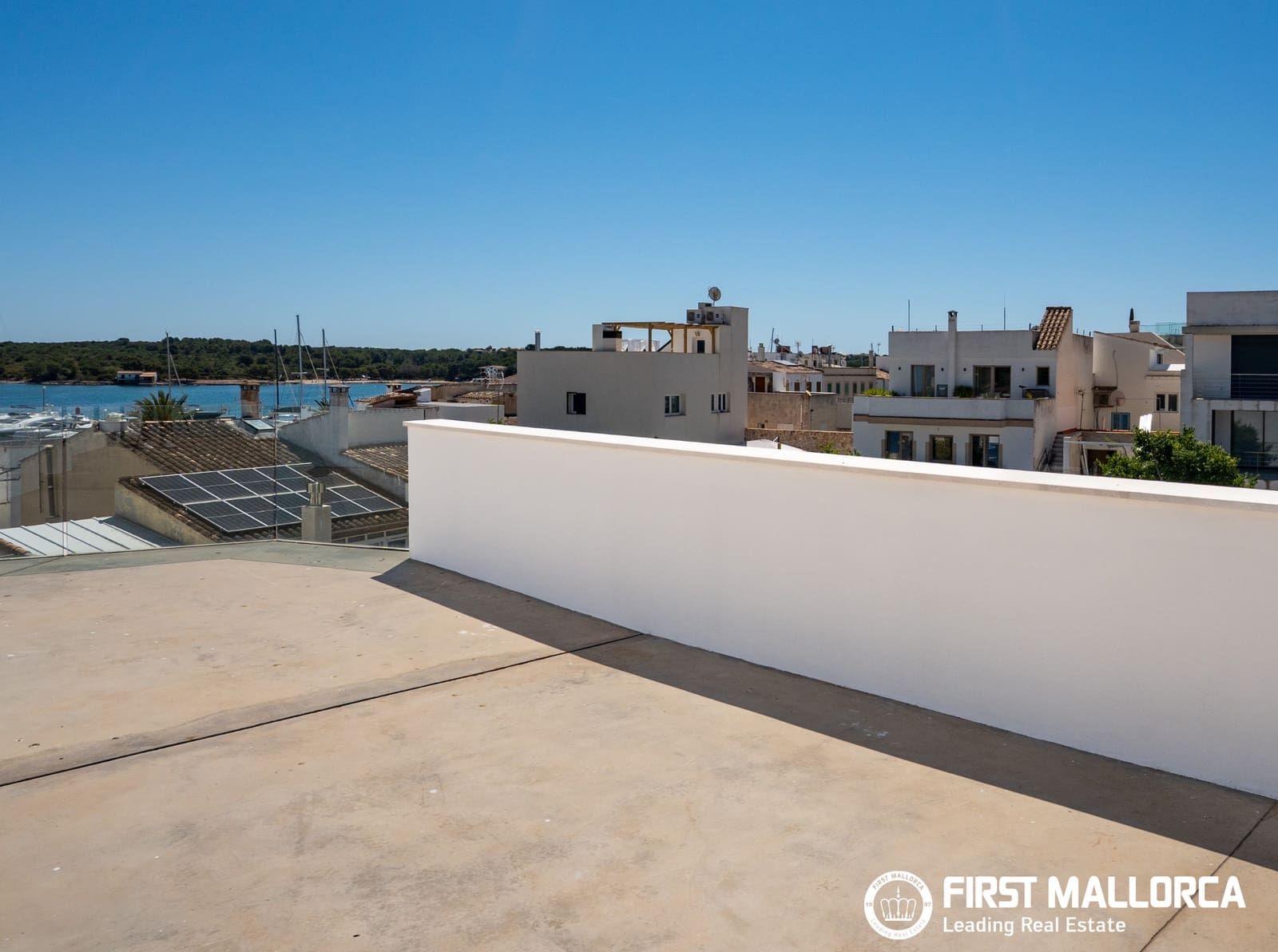 3 bedroom Townhouse for sale in Portocolom with garage - € 1,250,000 (Ref: 9877526)