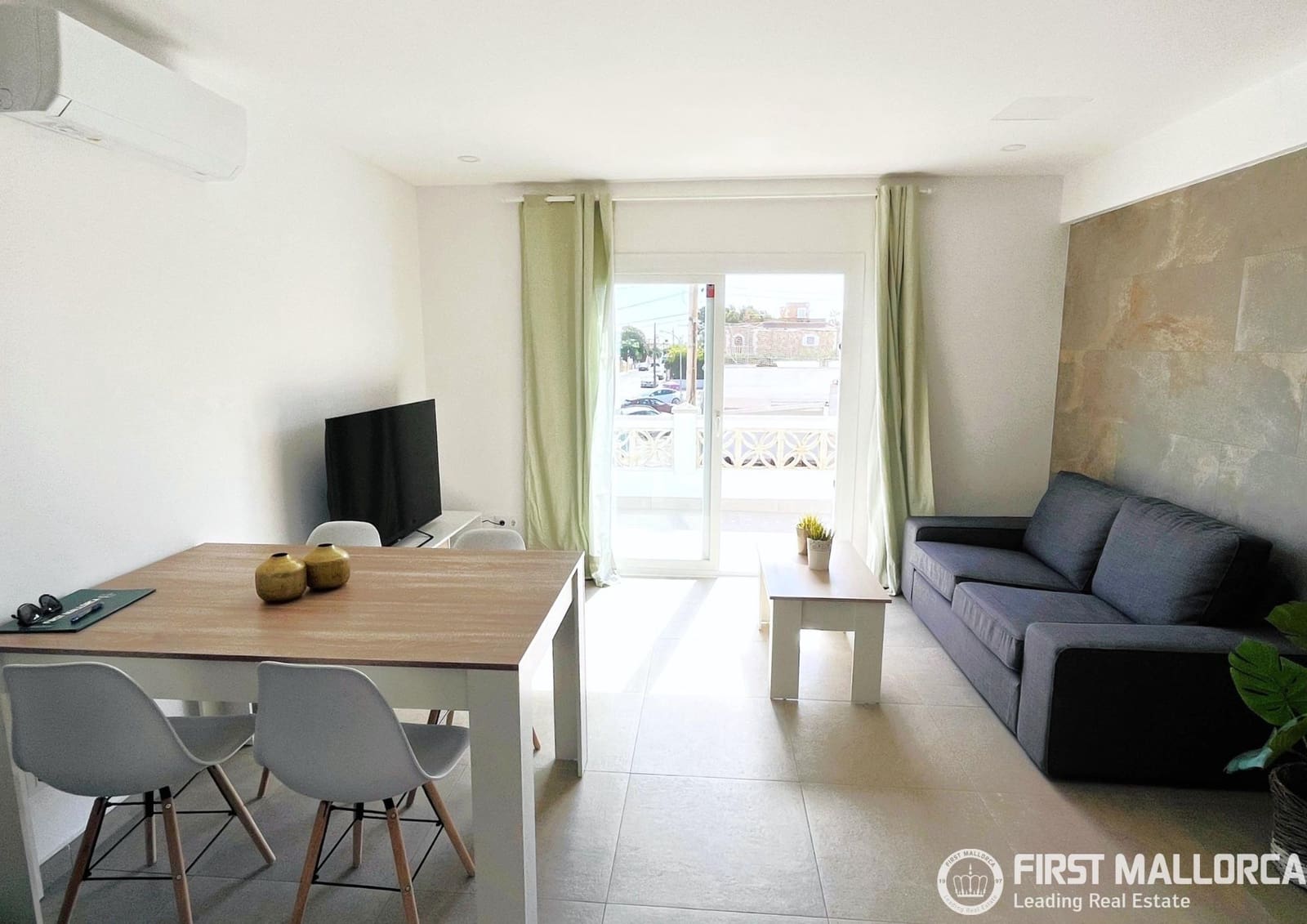 2 bedroom Apartment for rent in Badia Gran - € 2,000 (Ref: 9883742)