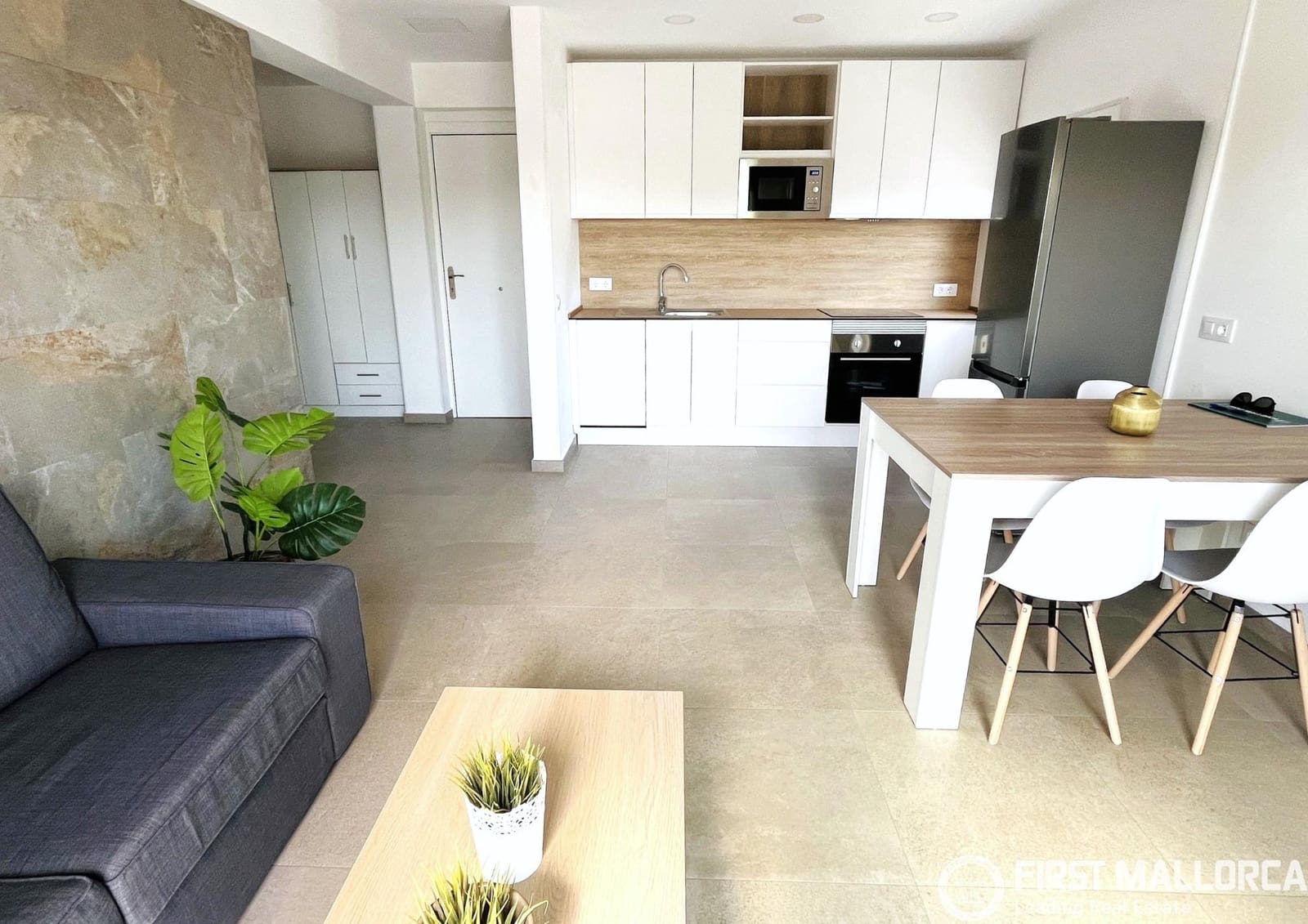 2 bedroom Apartment for rent in Badia Gran - € 2,000 (Ref: 9883742)