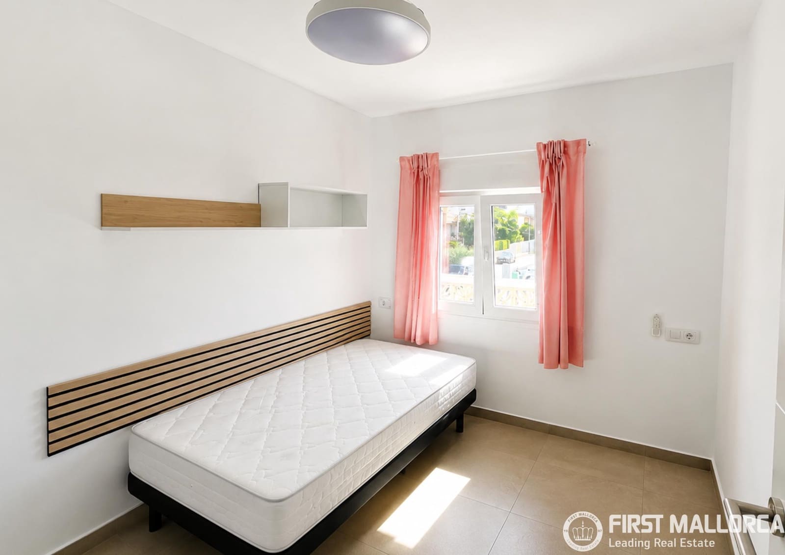 2 bedroom Apartment for rent in Badia Gran - € 2,000 (Ref: 9883742)