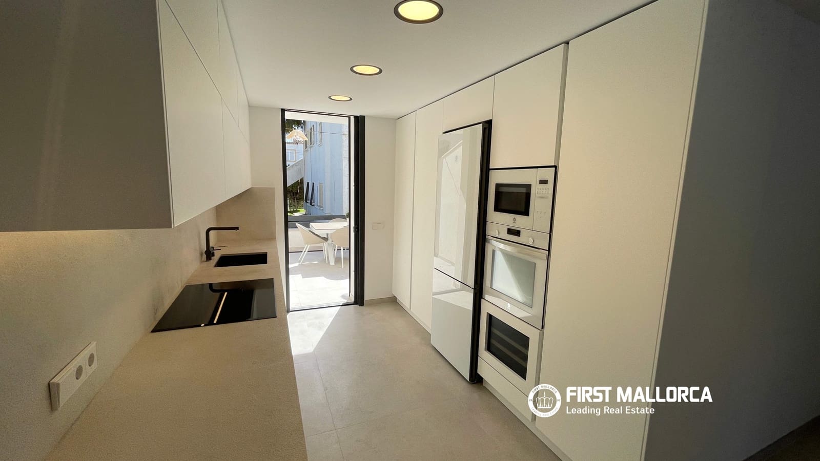 3 bedroom Apartment for rent in Muro with garage - € 2,400 (Ref: 9883744)