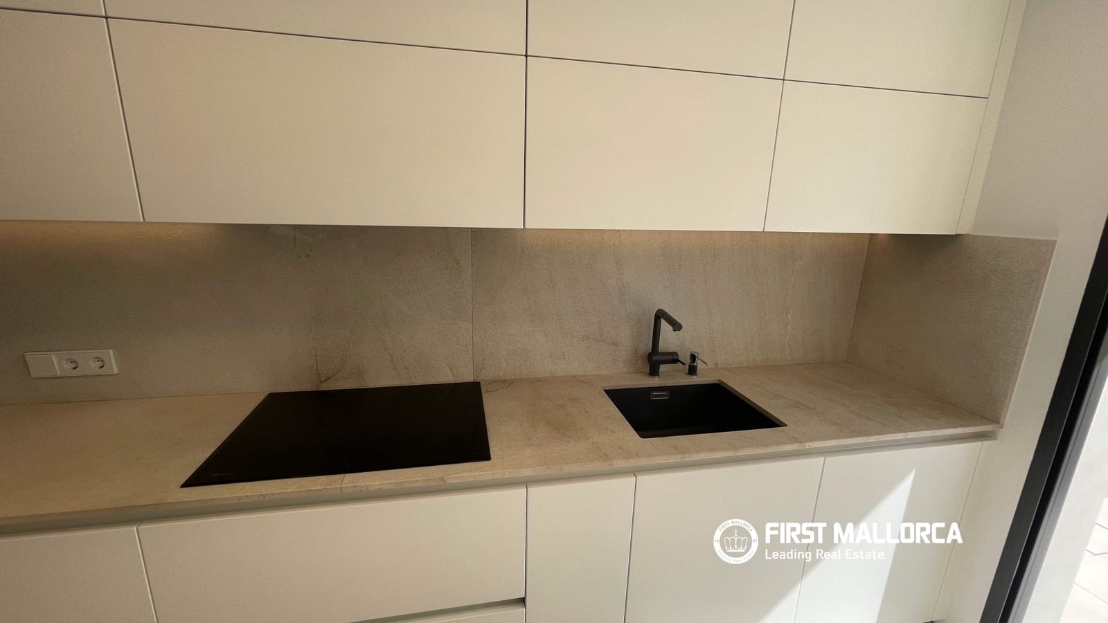 3 bedroom Apartment for rent in Muro with garage - € 2,400 (Ref: 9883744)