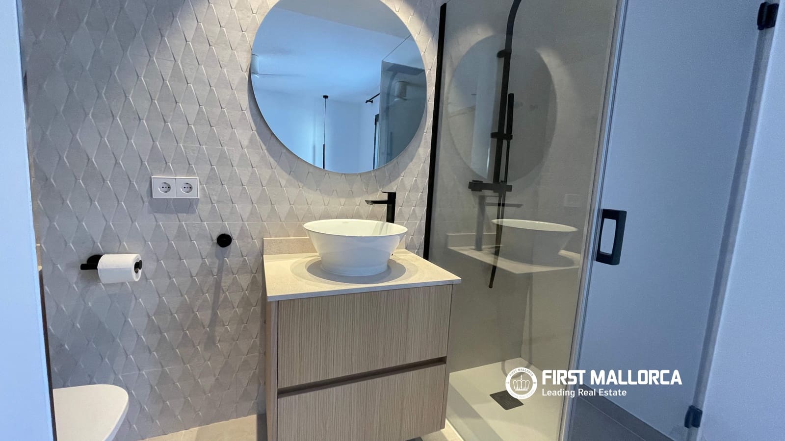 3 bedroom Apartment for rent in Muro with garage - € 2,400 (Ref: 9883744)