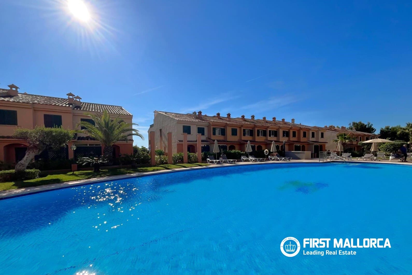 2 soverom Leilighet til salgs i El Toro / Port Adriano med svømmebasseng garasje - € 825 000 (Ref: 9883745)