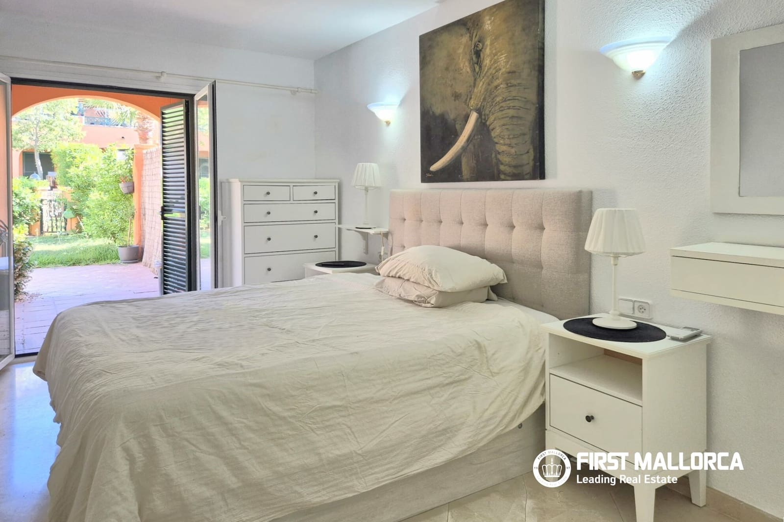 2 soverom Leilighet til salgs i El Toro / Port Adriano med svømmebasseng garasje - € 825 000 (Ref: 9883745)