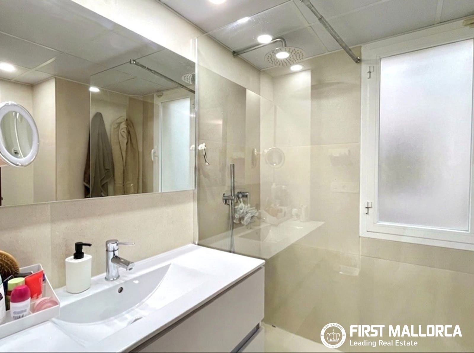 4 bedroom Apartment for sale in Bendinat with pool garage - € 1,380,000 (Ref: 9883747)