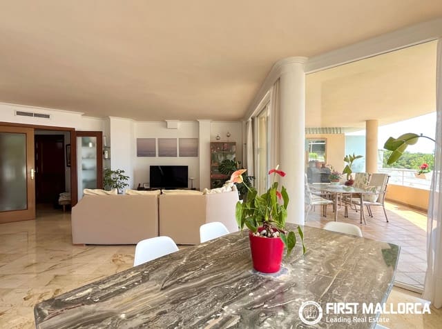 Apartamento de 4 habitaciones en Bendinat, Calvià en venta con piscina garaje - 1.380.000 € (Ref: 9883747)