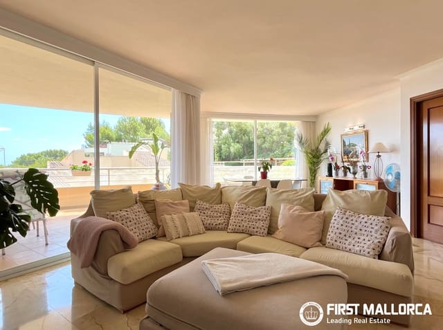Apartamento de 4 habitaciones en Bendinat, Calvià en venta con piscina garaje - 1.380.000 € (Ref: 9883747)
